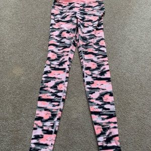 Lululemon wunder under